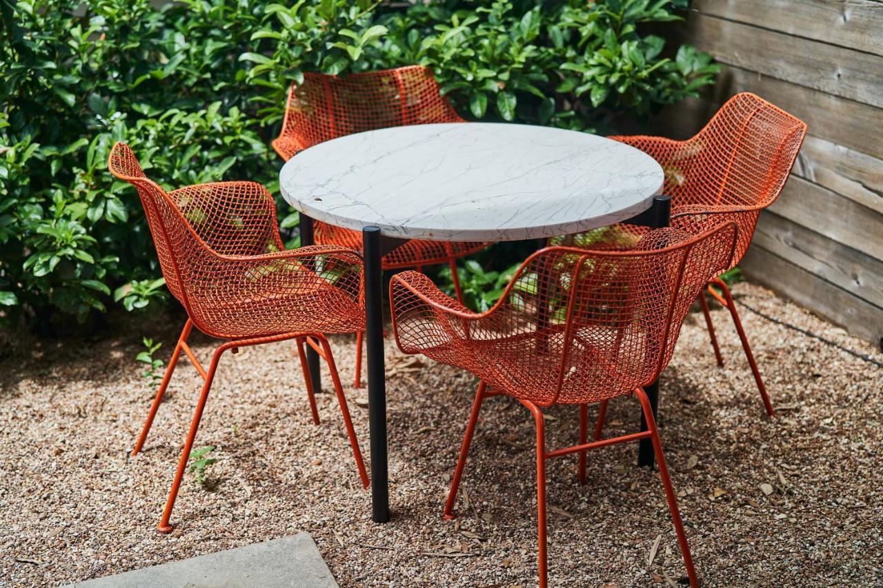 Hotel Saint Cecilia Austin Bagian luar foto